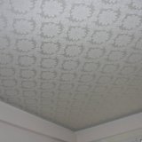 Тканевый узорчатый потолок